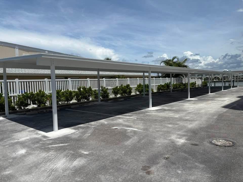 Daly Aluminum outdoor living project serving an Oldsmar homeowner
